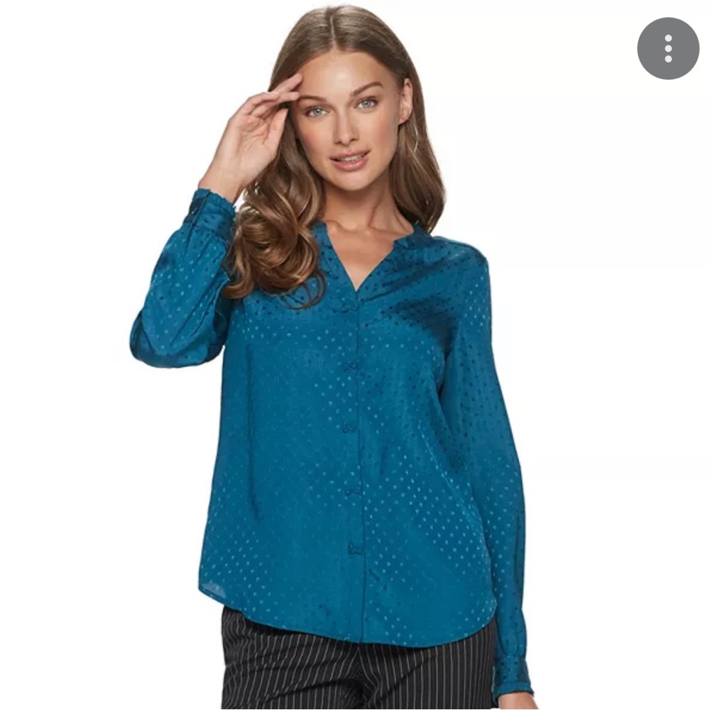 EUC Elle long sleeve bow accent blouse